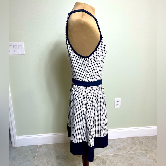 NWT Speechless White & Navy Blue Knit Dress - Picture 4 of 7